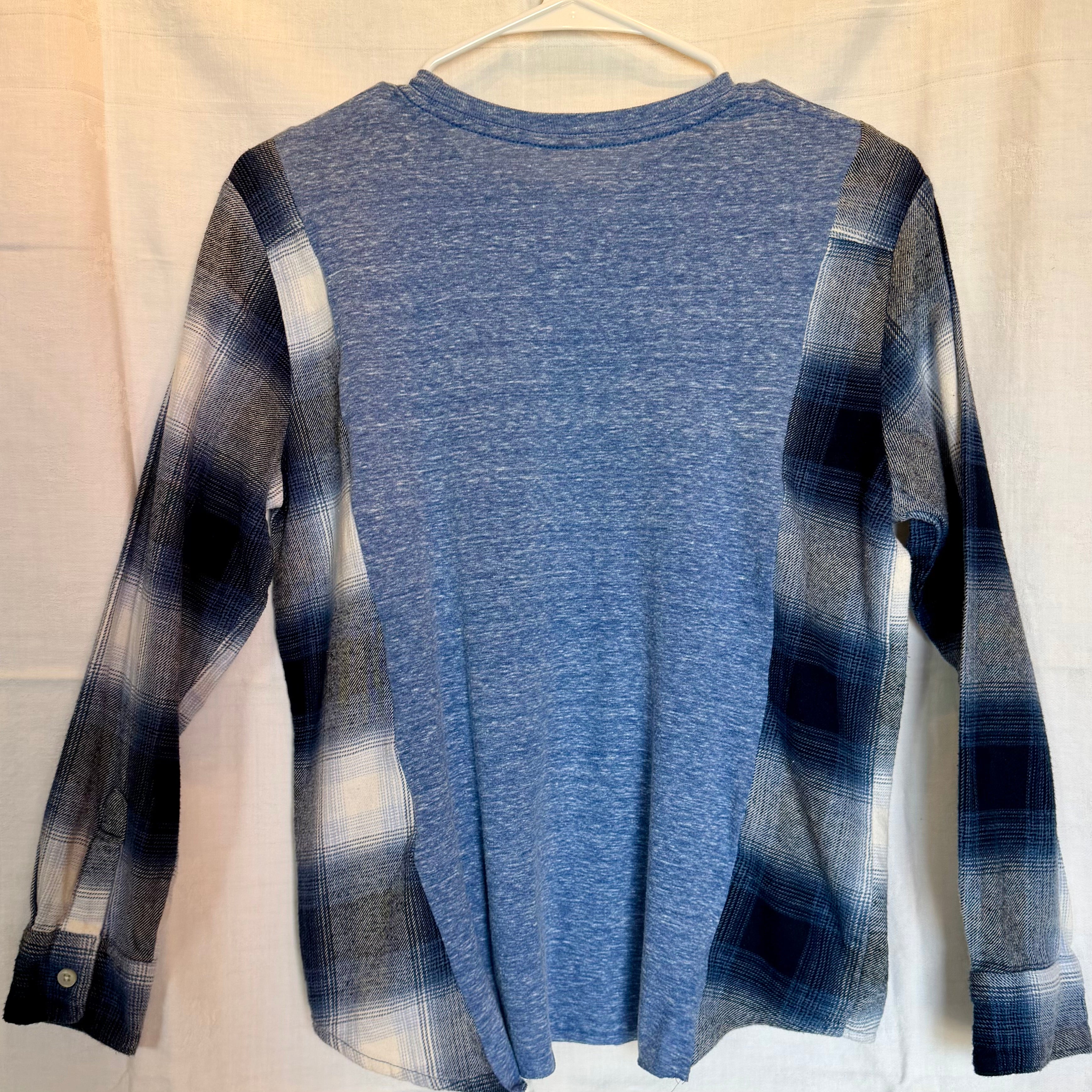 Livin’ the Dream Plaid Sleeve Top