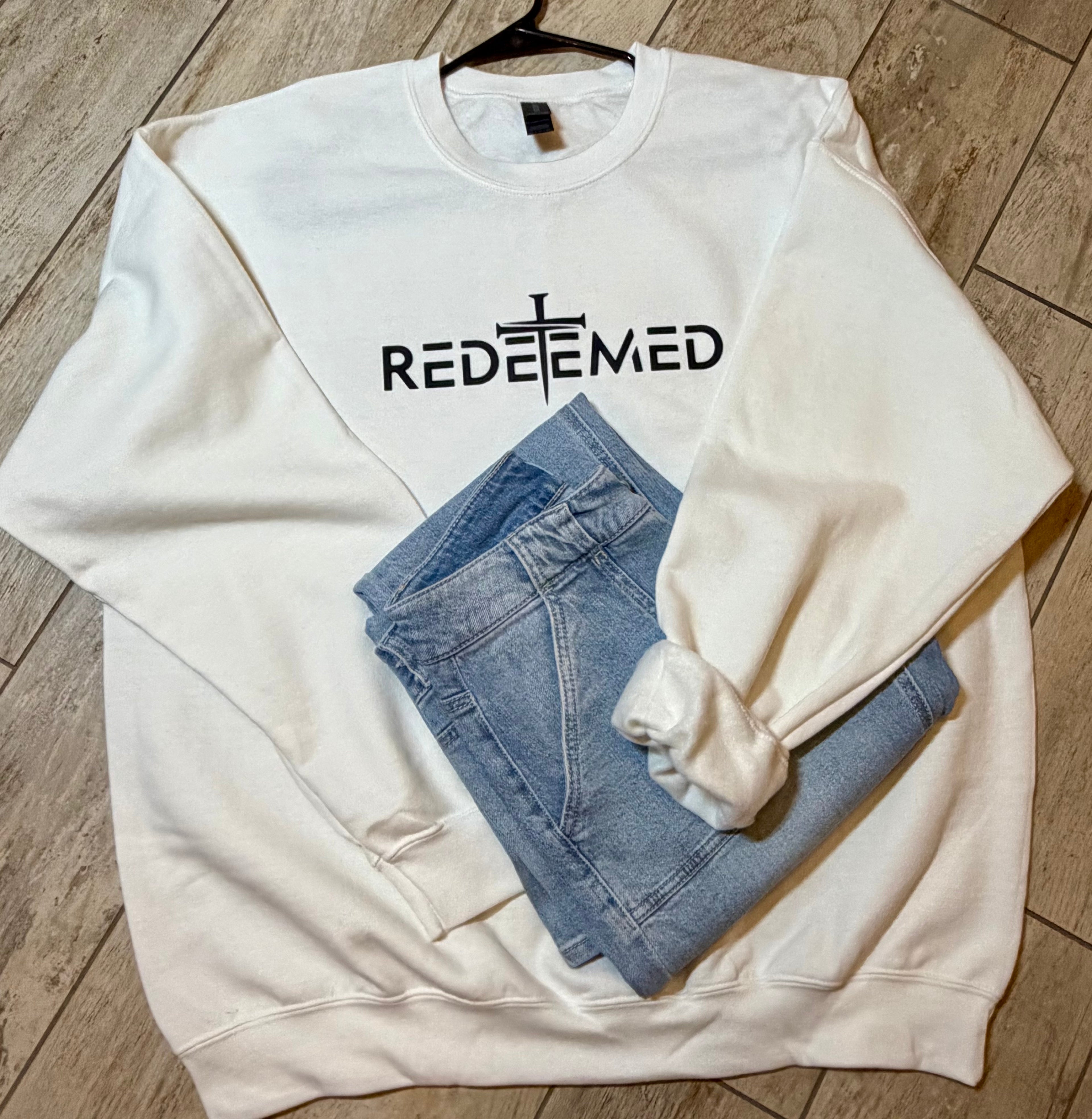 “Redeemed” Cross Sweatshirt | White
