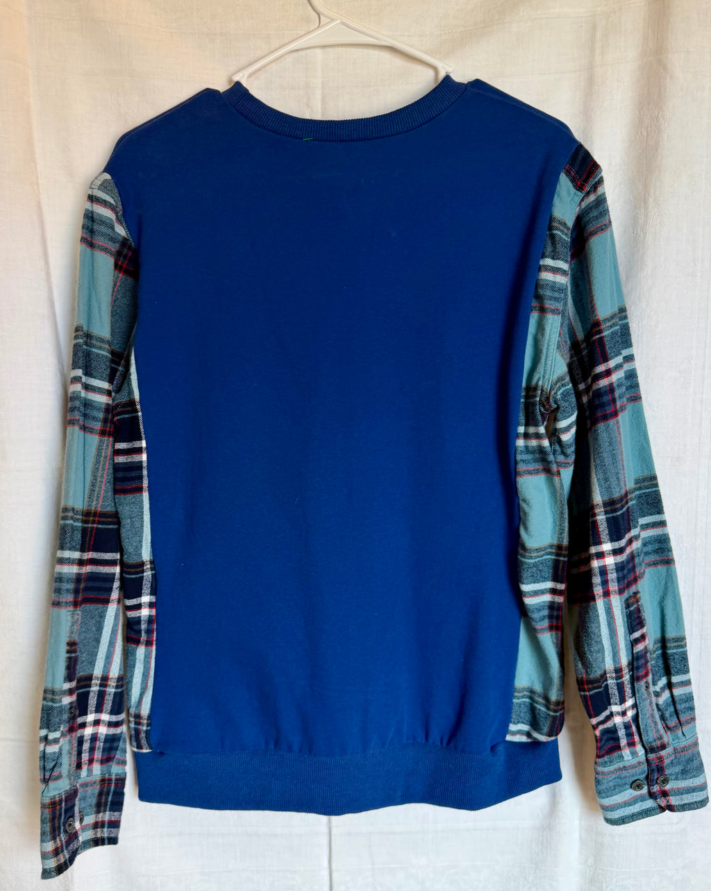 Navy Plaid Sleeve Sweatshirt With Pockets