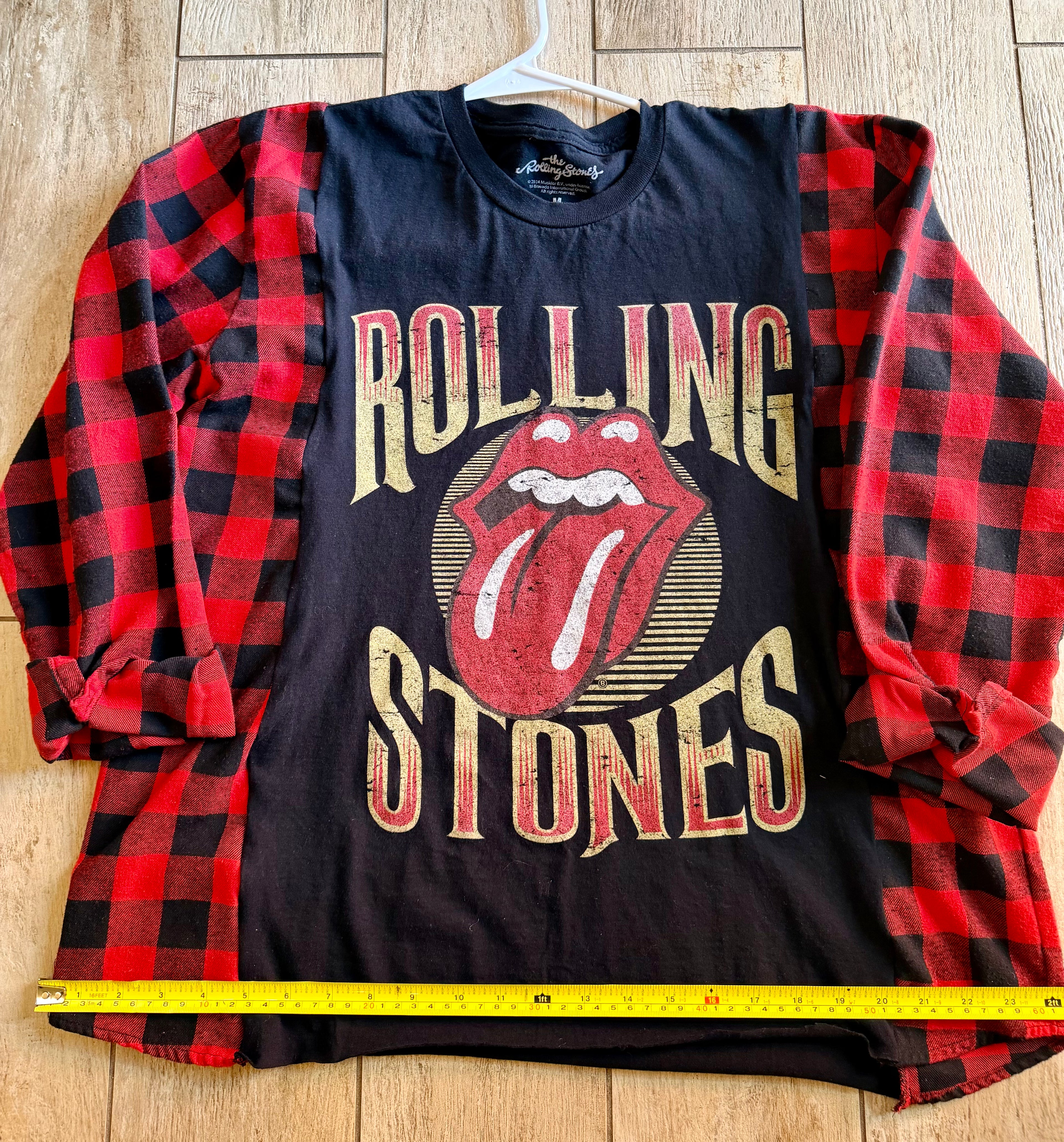 Rolling Stones Plaid Sleeve Top