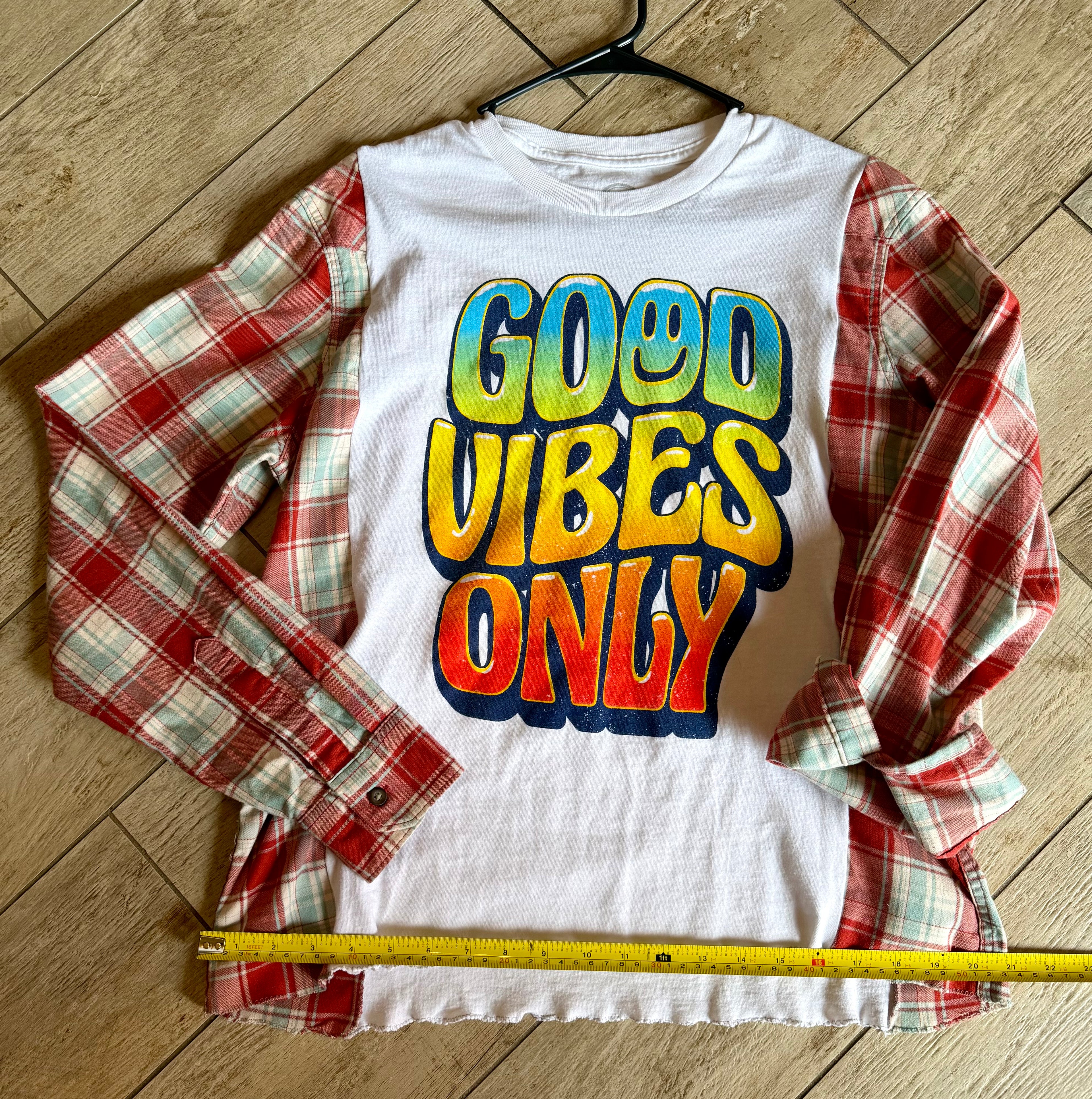 Good Vibes Only Plaid Sleeve Top