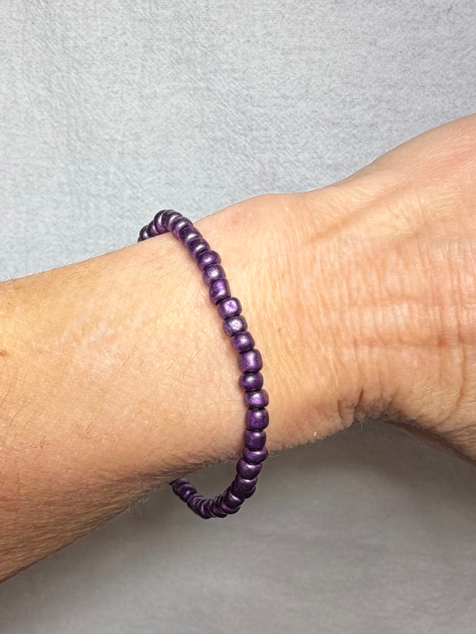 Metallic Purple Seed Bead Stretch Bracelet – Minimal Everyday Bracelet