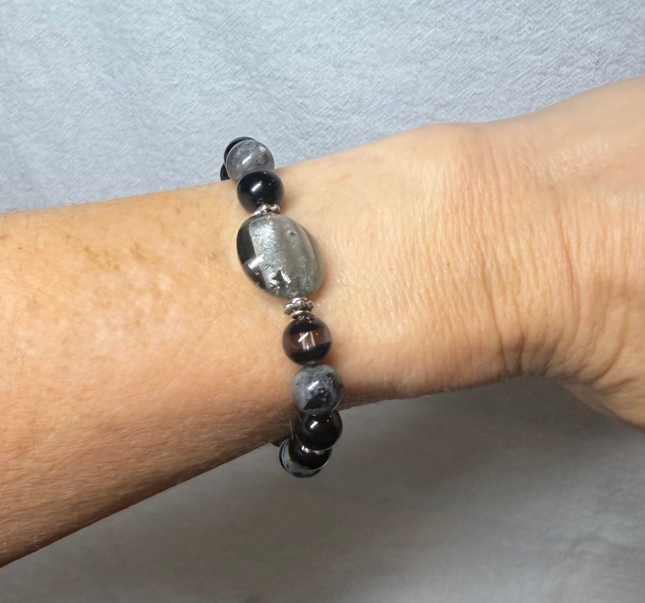 Black & Gray Stone Bracelet with Silver Focal Bead – Minimalist Stretch Bracelet