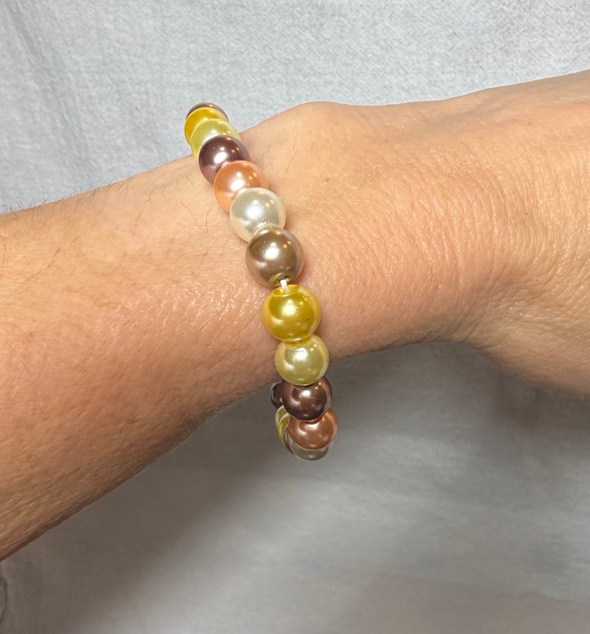 Warm Pearl Tone Beaded Stretch Bracelet | Handmade Neutral Jewelry