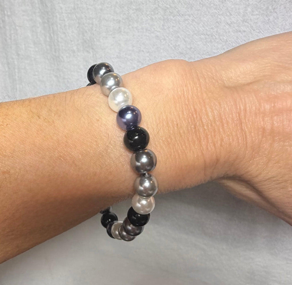 Neutral Pearl Beaded Stretch Bracelet | Handmade Everyday Jewelry