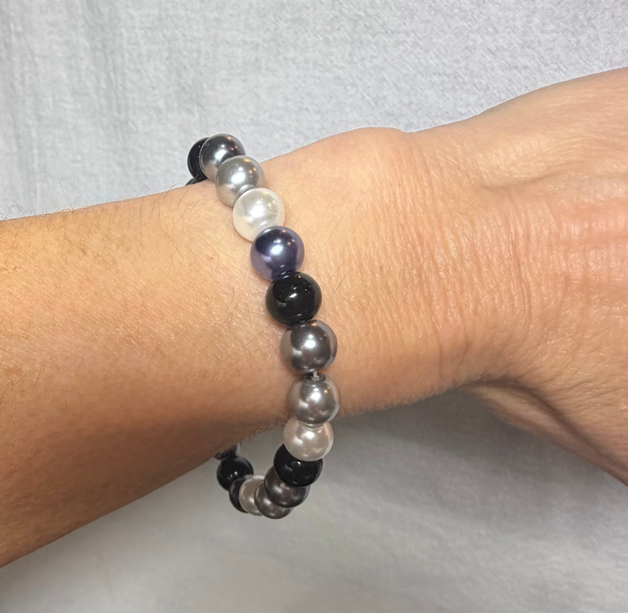 Neutral Pearl Beaded Stretch Bracelet | Handmade Everyday Jewelry